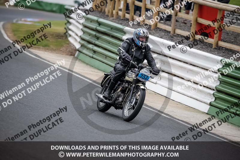 Vintage motorcycle club;eventdigitalimages;mallory park;mallory park trackday photographs;no limits trackdays;peter wileman photography;trackday digital images;trackday photos;vmcc festival 1000 bikes photographs